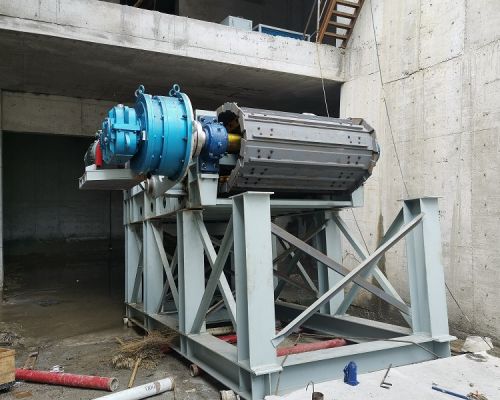 Predpasnik za težke obremenitve